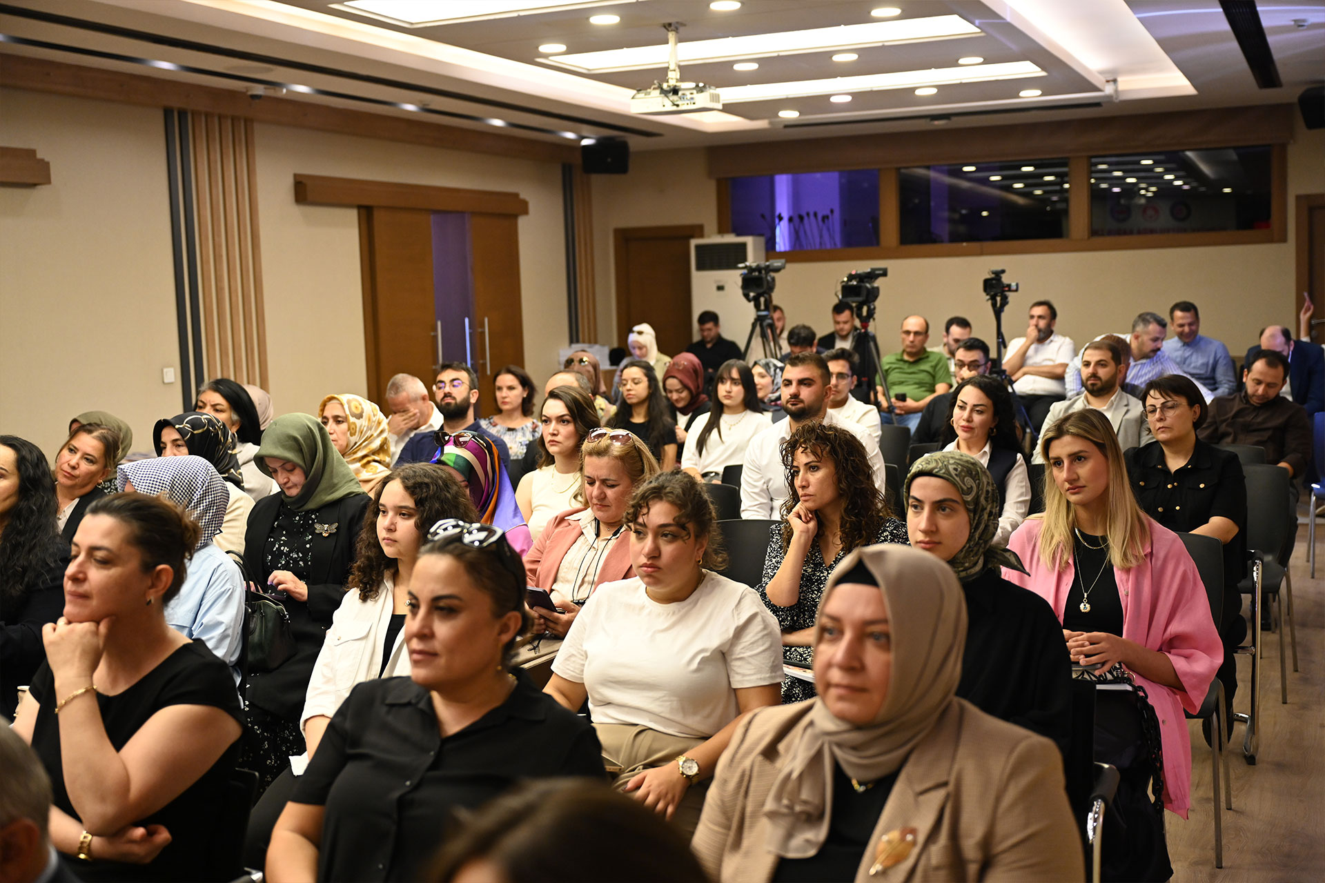 TürkiyeYüzyılındaKadınRaporu (3)